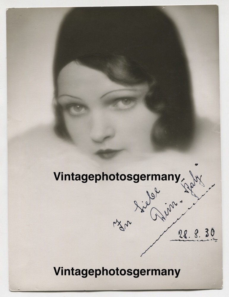 G2061 Portrait 1930 Dancer Woman Girl Babylon Berlin Burlesque Lola Winter