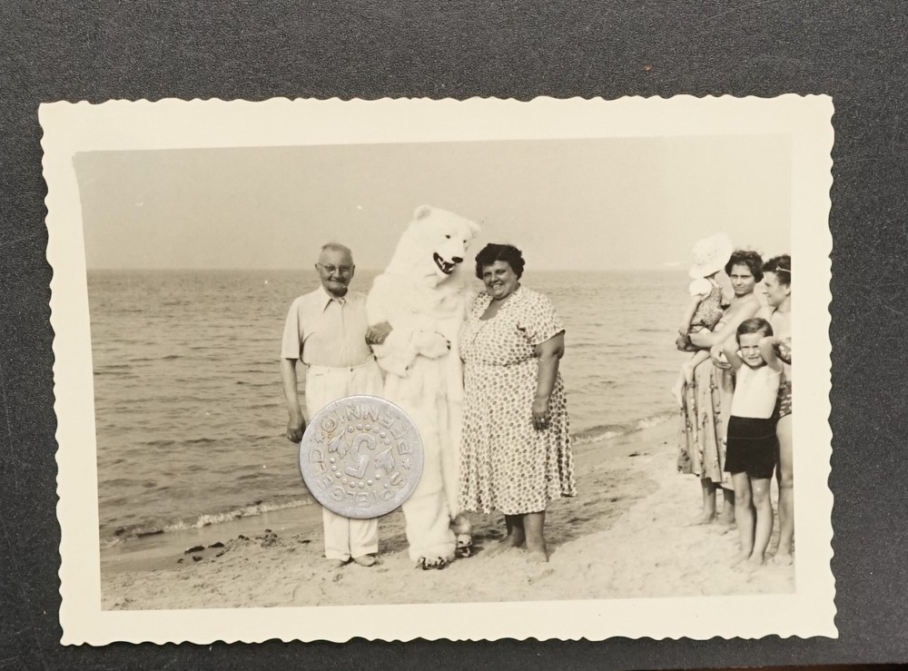 Photo portrait GDR Usedom Zinnowitz advertising polar bear costume costume animal Baltic Sea