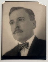 Signed E O Hoppe 1920s Pictorial Photo of Author Sidney Howard 6×8