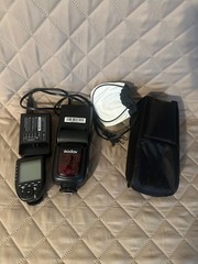 Camera Flash : Godox V860II-F TTL 2.4G for Fujifilm