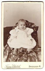 Photograph Franz Ehrlich, Dresden-N., Königsbrücker-Str. 105, sweet toddler I
