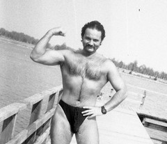 LOT 2x strong shirtless man wearing swimsuit, gay int., beach, 1970s vintage fin