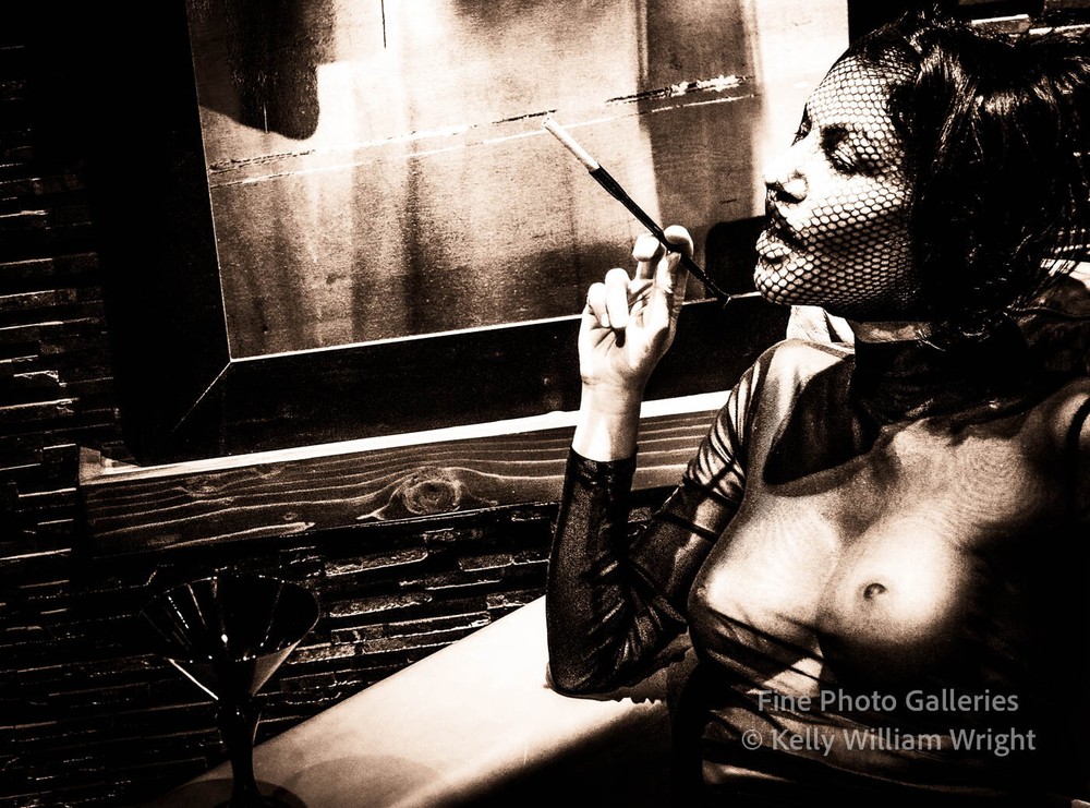 Original Female Nude KELLY WILLIAM WRIGHT Smoking FEMME FATALE Dom 9×13 Photo