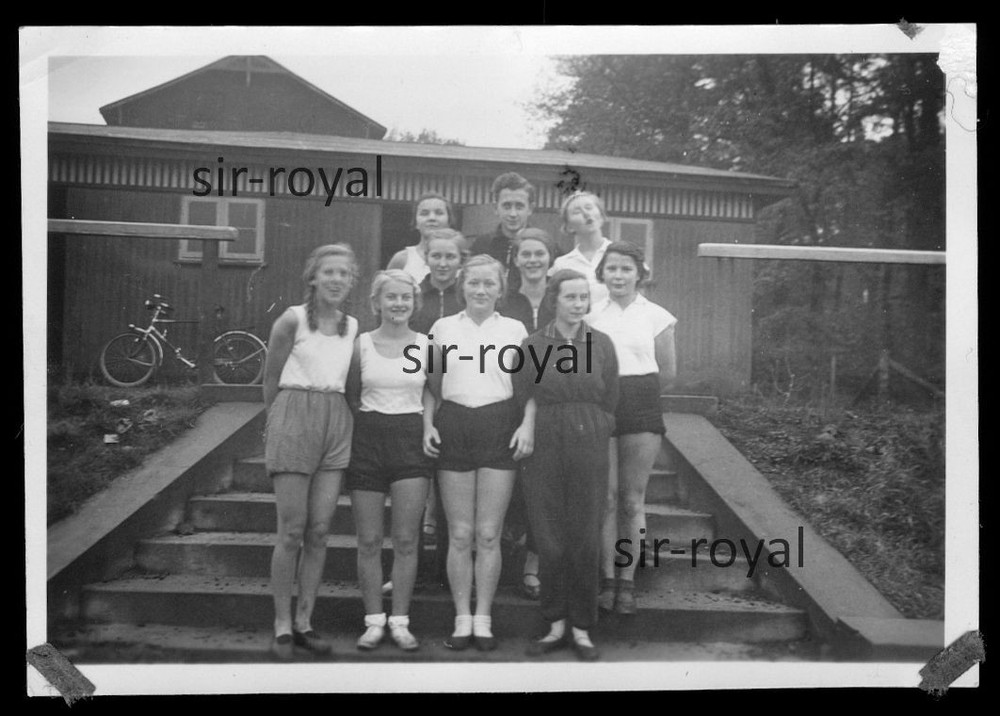 Girl from Harburg Water Sports Club HWSV – 1930s – Photo 9x6cm