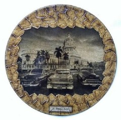 Original Cuban Art and Crafts on Old Recycled Record Disc. Title «El Capitolio»