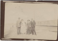 Snapshot Travel Sea Fashion Photography Anonymous Vintage Analog PL34L2P15