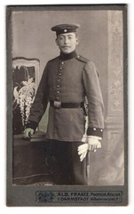 Photography Album Fraatz, Darmstadt, Wilhelminenplatz 2, portrait soldier in Unifo
