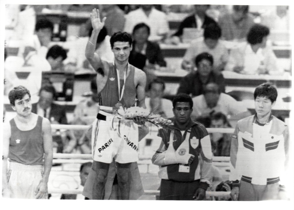 Giovanni Parisi and Robert Wangila 2 Original 1988 ADN Central Picture Photos