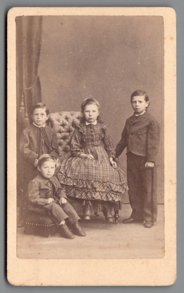 CDV photo four children Nordhausen Neu-Ruppin around 1875 Rich. miller (c2297)