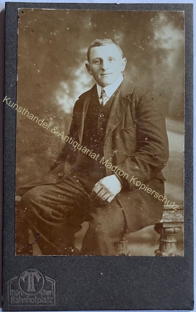 orig. CDV photo photography picture old fashion gentleman around 1890 Hermann Tietz Munich