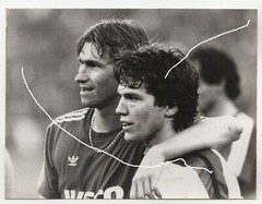 21×16 Genuine Photo Sven Simon 1984 Klaus Augenthaler + Lothar Matthäus DFB final