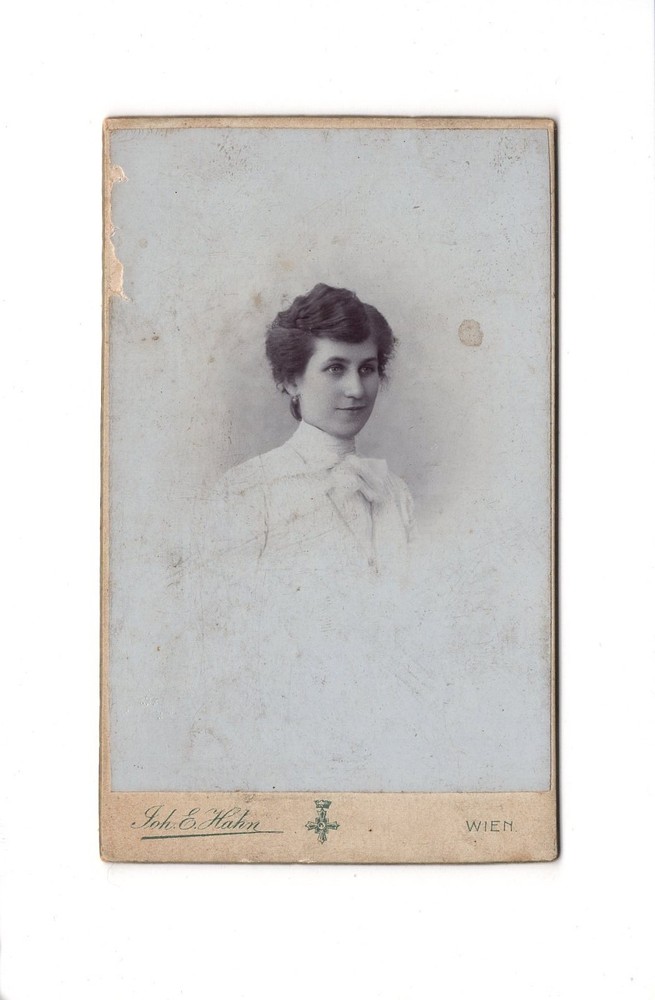 CDV photo woman portrait-Vienna 1902