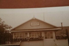 Great old photo-recreation home Grandma’s Ruh – 1910-1930???