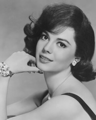 Natalie Wood studio photo/poster c. 1959, reprint – multiple sizes: 1319