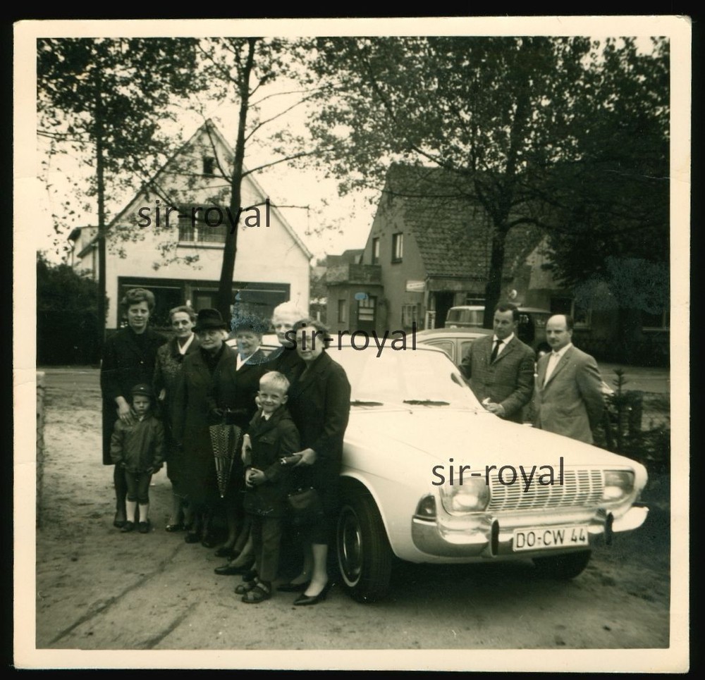 Ford Taunus 17M P5 in Dortmund – Passenger Car Vintage Automobile Car 1960s – Photo 9x9cm