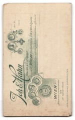 Photograph Joh. E. Hahn, Vienna, Mariahilferstrasse 105, portrait of half-grown K
