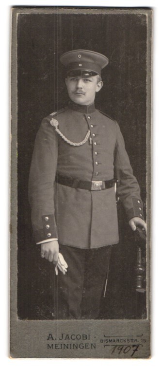 Photograph A. Jacobi, Meiningen, Bismarckstraße 15, Soldier in Uniform with Schüt