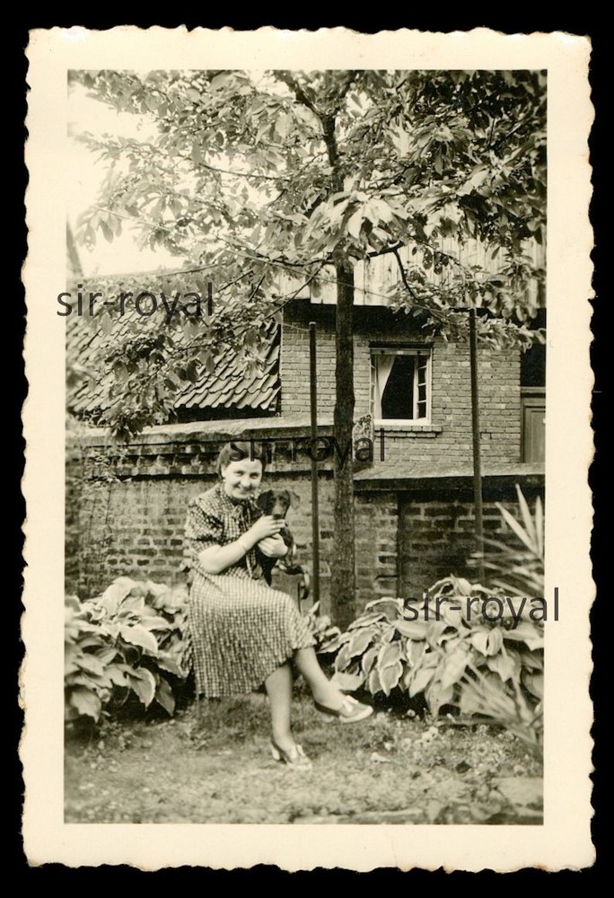 Woman with Dachshund Dog in Arm – 1930s – Photo 6x9cm