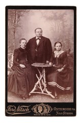 KAB photo around 1885, very distinguished couple with daughter, Osterode an der Havel