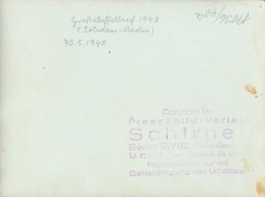 Photo large relay race 1948 Potsdam Berlin, runner at finish, finish band – 10457702