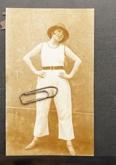 Photo Portrait Young Woman Model Hat Youth Cologne Vintage Pose Art Picture 1930