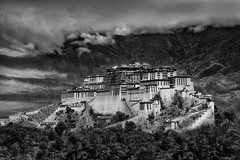 «Tibet 1980s: A Photographer’s Journey» Paperback Photo Book by Toutain-Dorbec
