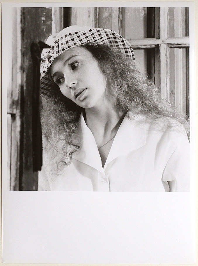Original Vintage 1970s female beauty, fashion, art photo