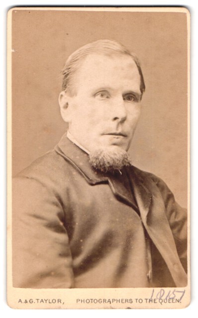 Photograph A. & G. Taylor, Hanley, 29 Piccadilly, Portrait of a Gentleman