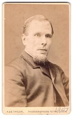 Photograph A. & G. Taylor, Hanley, 29 Piccadilly, Portrait of a Gentleman