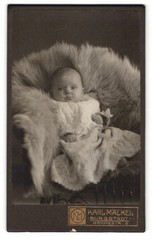 Photograph Karl Mäckel, Burgstädt, Böhmestraße 2, portrait of a toddler in F