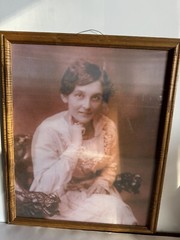Haunted Portrait Lenticular Picture Victorian Widow Lady Vampire – Halloween
