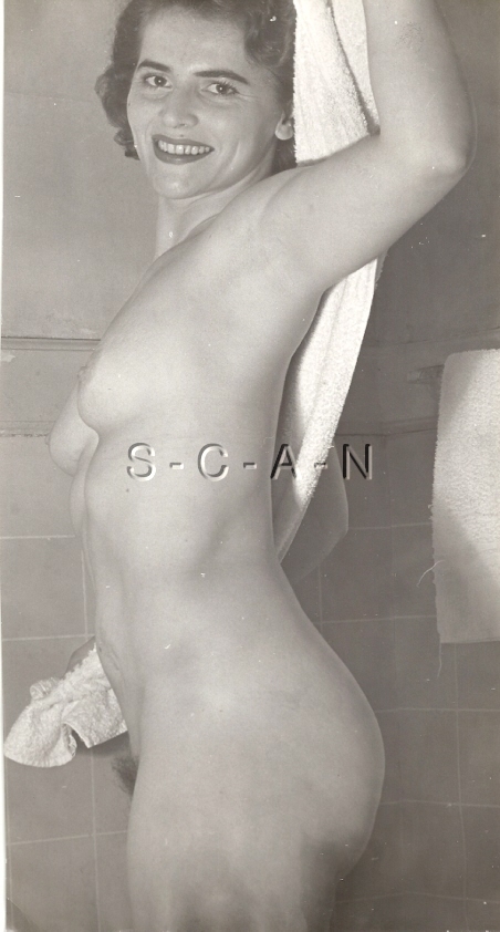 Org Vintage Large (5.25 x 9.5) 1940s-60s Nude Artistic RP- Dries off With Towel
