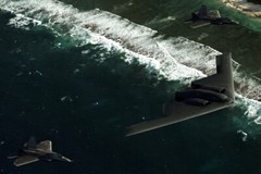 New Photo: F-22 Raptors & B-2 Spirit Jet Aircraft over Pacific Ocean – 6 Sizes!