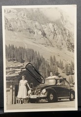 Photo portrait woman man driver VW Beetle Klausenpass Switzerland TT license plate