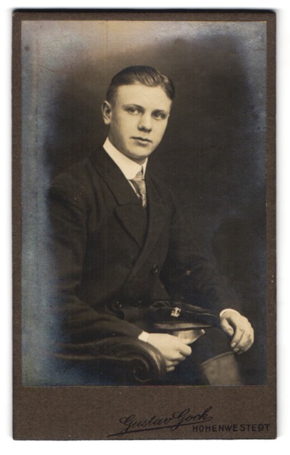 Photograph Gustav Gock, Hohenwestedt, young man in suit with tie
