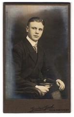 Photograph Gustav Gock, Hohenwestedt, young man in suit with tie