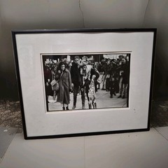 Original Signed Street Photography «Daily Plaza 1990» Framed Chicago Art E. Thom