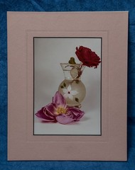 White Rose Vase & Red & Pink Roses Pink matte