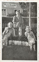 Postcard Photo WW2 Martin Brauchle Wagner Master Shop Shop Girl F15