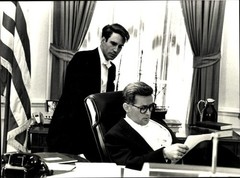 Photo Film Scene Kennedy, Oval Office, Actor Martin Sheen,… – 10629406