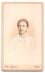 Photograph Otto Wigand, Zeitz, Badstubenvorstadt 2, photographers monogram over g