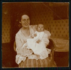 11 x old photo – leisure activities of wealthy bourgeoisie of the Belle Époque and much more.