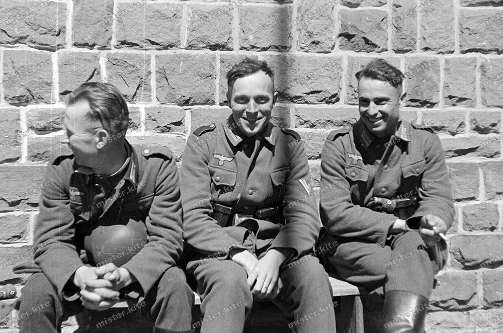 Negative-Neustadt an der Weinstraße-197th Inf.Div.-Supply Company 229-WW2-175