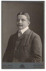 Photograph Hugo Thiele, Darmstadt, Wilhelminenstrasse 6, portrait of bourgeois