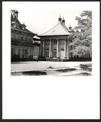 12 photographs view Dresden, publisher PGH film & image Berlin, photo Hoffma