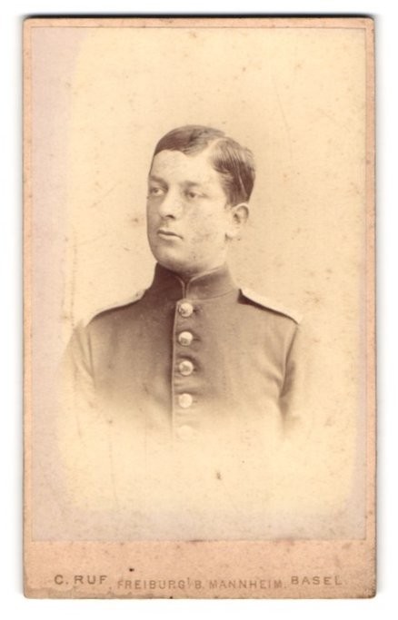 Photograph C. Ruf, Freiburg i. B., Ludwigstr. 2, Portrait Soldier in Uniform