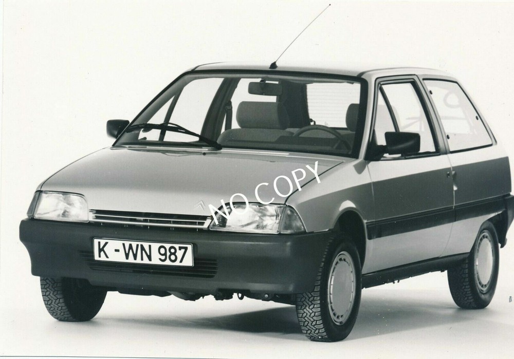 Manufacturer Archive Photo – Automotive Car Vehicle – Citroen AX 11 TRE C1.67