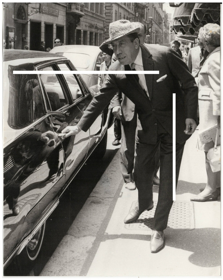 27x21cm archive photo 1968 Fernandel in Rome with his chauffeur Cadillac photo 2