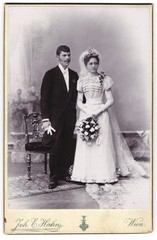 Photograph Joh. E. Hahn, Vienna, young bridal couple on wedding day in wedding dress n