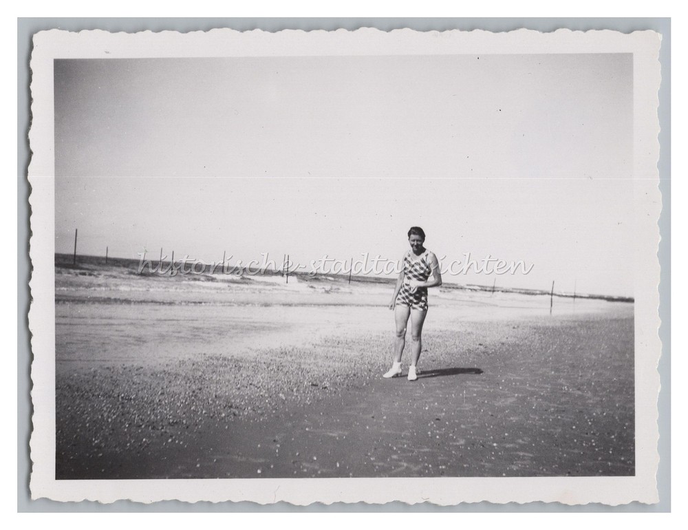 Woman in Fashion Swimsuit on Borkum – Fashion Casual – Vintage Photo 1930s